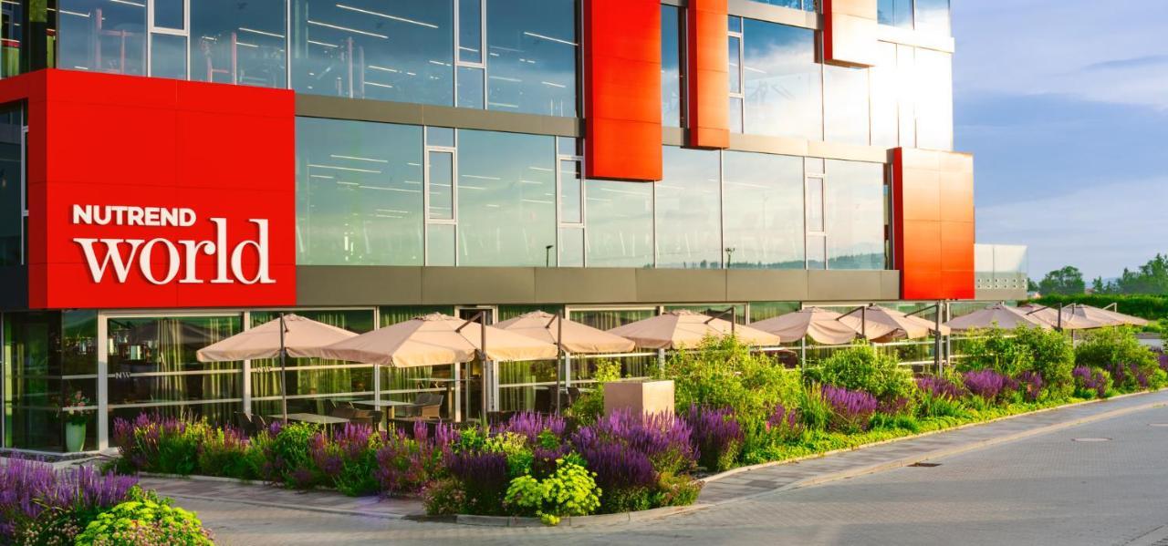 Nutrend World Hotel Olomouc Eksteriør billede