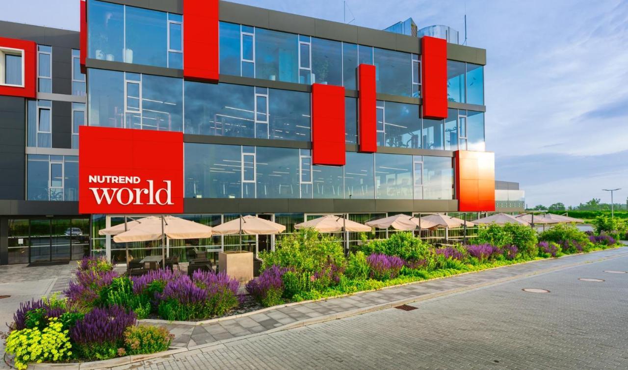 Nutrend World Hotel Olomouc Eksteriør billede
