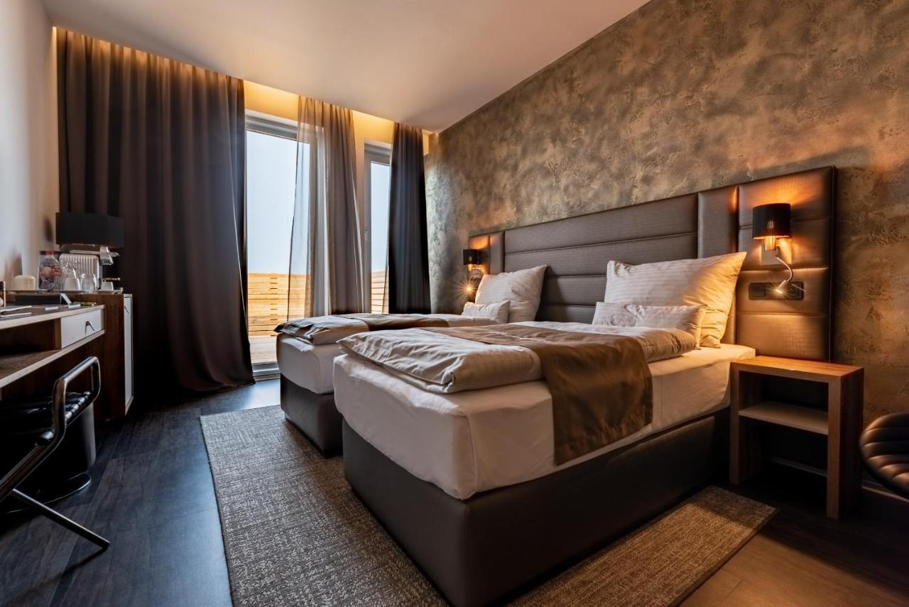 Nutrend World Hotel Olomouc Eksteriør billede