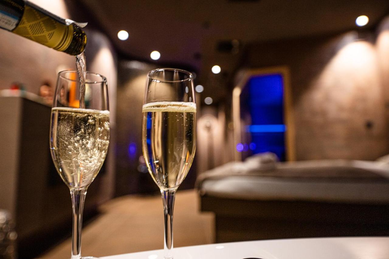 Nutrend World Hotel Olomouc Eksteriør billede